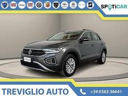 Grigio scuro / metallizzato Usata 2023 VW T-Roc Life SUV | 22.950 € (Ottimo prezzo)
