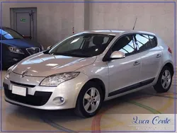 Argento Usata 2010 Renault Mégane III Dynamique Tre volumi | 1890 € (Super prezzo)