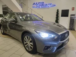 Grigio scuro Usata 2017 Infiniti Q50 Premium Tre volumi | 21.990 €