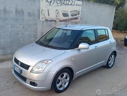 Grigio Usata 2007 Suzuki Swift Due volumi | 3700 € (Cara)