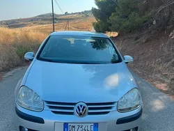 Usata 2007 VW Golf V Comfortline Tre volumi | 3900 € (Buon prezzo)