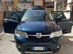Blu/azzurro Usata 2014 Fiat Freemont Lounge SUV | 8900 € (Buon prezzo)