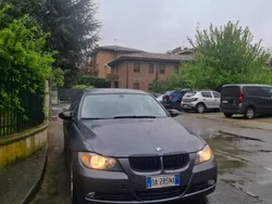 Argento Usata 2005 BMW 320 Tre volumi | 3800 € (Buon prezzo)