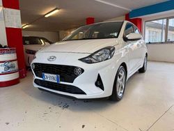 Bianco Usata 2023 Hyundai i10 Due volumi | 10.900 € (Buon prezzo)