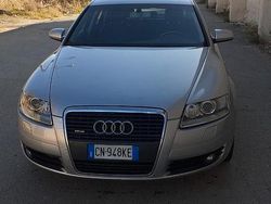Grigio Usata 2004 Audi A6 Tre volumi | 7500 € (Molto cara)