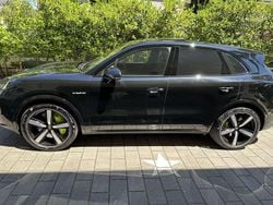 Usata 2024 Porsche Cayenne Turbo SUV | 140.000 €