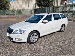 Bianco Usata 2011 Skoda Octavia Ambition Station wagon | 1999 € (Ottimo prezzo)