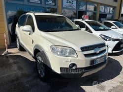 Bianco Usata 2008 Chevrolet Captiva SUV | 3500 € (Buon prezzo)