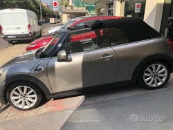 Bronzo(met.) Usata 2017 Mini Cooper Cabriolet Hype Cabrio | 16.900 € (Buon prezzo)