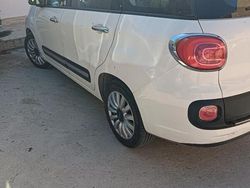 Bianco Usata 2015 Fiat 500L Living Monovolume | 8800 € (Buon prezzo)