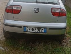 Grigio Usata 2000 Seat Leon Tre volumi | 2000 € (Molto cara)