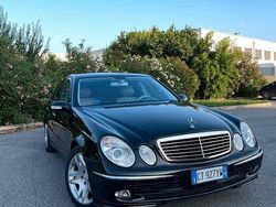 Nero Usata 2005 Mercedes E280 Tre volumi | 9500 € (Molto cara)