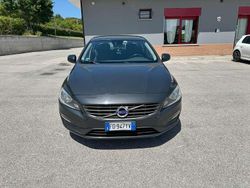 Grigio Usata 2016 Volvo S60 Business Edition Tre volumi | 11.900 € (Buon prezzo)