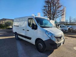 Bianco(met.) Usata 2015 Renault Master Furgone | 12.500 € (Cara)