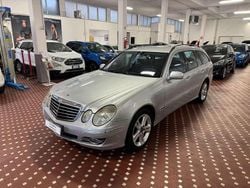 Argento Usata 2007 Mercedes E320 Avantgarde Station wagon | 3400 € (Super prezzo)