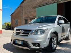 Grigio Usata 2011 Fiat Freemont SUV | 5750 € (Buon prezzo)