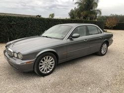 Usata 2004 Jaguar XJ8 Tre volumi | 16.500 € (Molto cara)