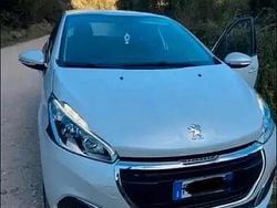 Usata 2017 Peugeot 208 Due volumi | 4000 €