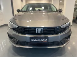 Grigio scuro Usata 2023 Fiat Tipo Cross Due volumi | 15.990 € (Super prezzo)