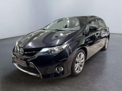 Nero Usata 2013 Toyota Auris Hybrid Lounge Tre volumi | 9900 € (Buon prezzo)