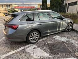 Usata 2024 Skoda Octavia G-TEC Style Station wagon | 27.300 €