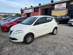 Bianco Usata 2015 Lancia Ypsilon Gold Due volumi | 3950 € (Ottimo prezzo)