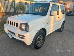 Bianco Usata 2011 Suzuki Jimny SUV | 9999 € (Buon prezzo)
