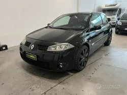 Usata 2004 Renault Mégane II R.S. Due volumi | 17.000 €