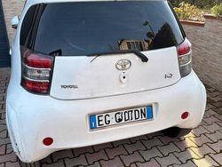 Bianco Usata 2010 Toyota iQ Due volumi | 5800 €