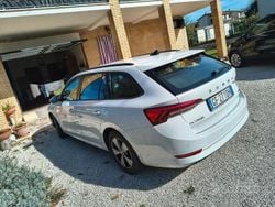 Bianco Usata 2021 Skoda Octavia G-TEC Station wagon | 19.000 €