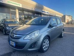 Nero Usata 2013 Opel Corsa Tre volumi | 3900 € (Buon prezzo)