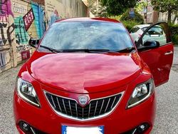 Rosso Usata 2022 Lancia Ypsilon Gold Due volumi | 12.900 € (Buon prezzo)