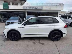 Bianco Usata 2023 VW Tiguan R-line SUV | 32.500 € (Cara)