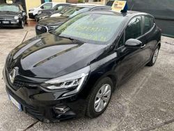 Nero Usata 2019 Renault Clio IV Zen Tre volumi | 15.900 € (Molto cara)