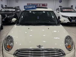 Beige Usata 2009 Mini Cooper D Clubman Station wagon | 2999 € (Buon prezzo)