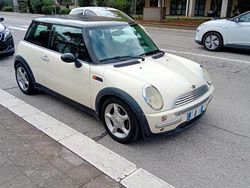Bianco Usata 2014 Mini Cooper Due volumi | 3000 €