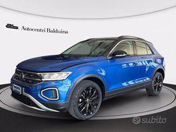 Blu ravenna met /tetto nero Usata 2023 VW T-Roc Life SUV | 22.500 € (Buon prezzo)