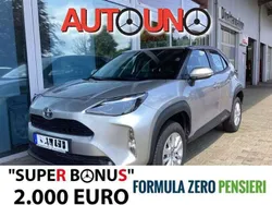 Grigio Usata 2023 Toyota Yaris Cross Trend SUV | 25.490 € (Buon prezzo)