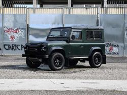 Verde Usata 1996 Land Rover Defender SUV | 18.899 €