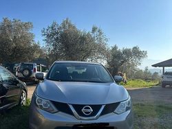 Grigio Usata 2015 Nissan Qashqai SUV | 7500 € (Ottimo prezzo)