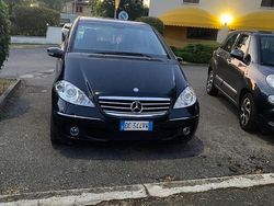 Nero Usata 2006 Mercedes A200 Tre volumi | 4000 € (Cara)