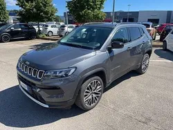 Grigio Usata 2022 Jeep Compass Longitude SUV | 21.950 € (Buon prezzo)