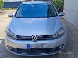Grigio Usata 2010 VW Golf VI Tre volumi | 5950 € (Molto cara)