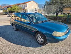 Blu Usata 2000 Ford Mondeo Ghia Station wagon | 600 €
