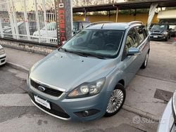 Grigio Usata 2009 Ford Focus Station wagon | 2750 € (Buon prezzo)