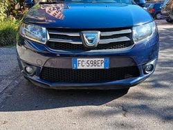 Blu Usata 2016 Dacia Sandero Tre volumi | 4700 €