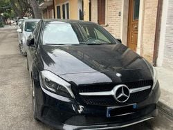 Nero Usata 2016 Mercedes A180 Due volumi | 18.000 € (Molto cara)