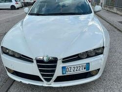 Bianco Usata 2009 Alfa Romeo 159 Station wagon | 1800 € (Ottimo prezzo)