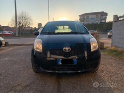 Nero Usata 2008 Toyota Yaris Tre volumi | 1500 € (Super prezzo)