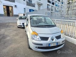 Usata 2006 Renault Modus Monovolume | 1200 €